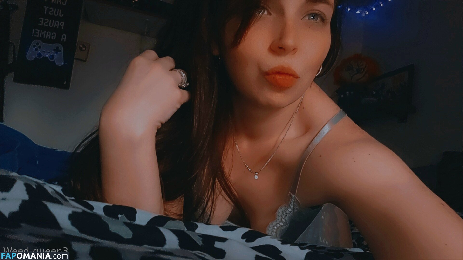 weedqueen33 / weedqueenofficialpage Nu OnlyFans  Foto vazada #14