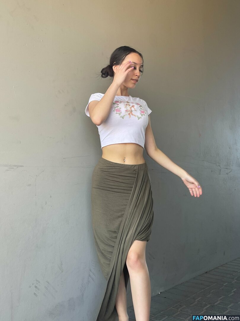 Australian slut / Willow Jade / willow.jade / willowjadex Nu OnlyFans  Foto vazada #33