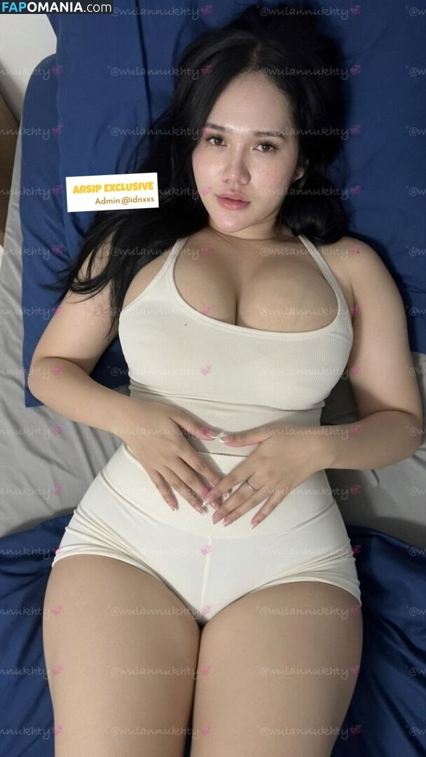 fitriwln / https: / wulannukhty / xxbbywlnn Nu OnlyFans  Foto vazada #3