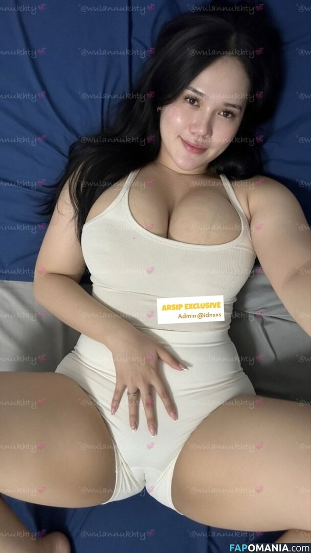 fitriwln / https: / wulannukhty / xxbbywlnn Nu OnlyFans  Foto vazada #10