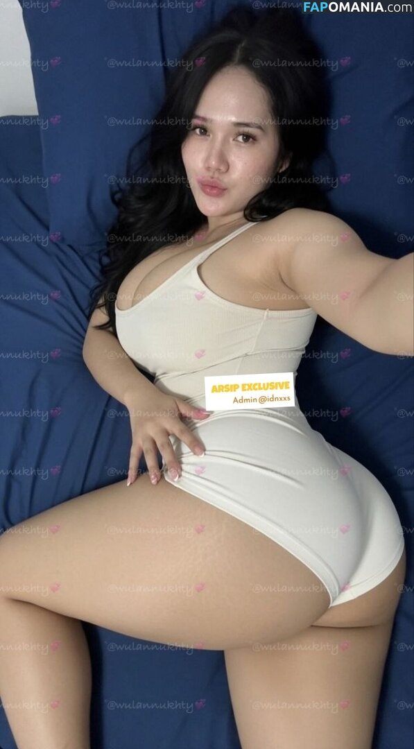 fitriwln / https: / wulannukhty / xxbbywlnn Nu OnlyFans  Foto vazada #12