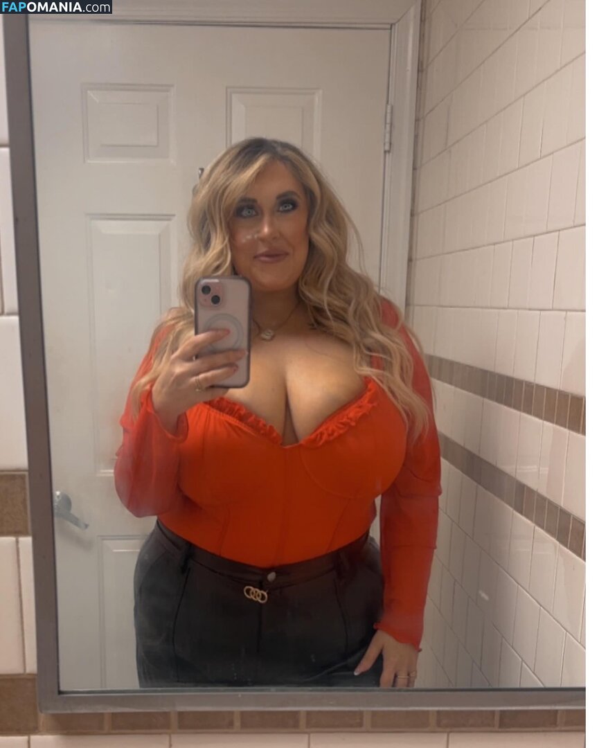 altizer.brittney / https: / queensizebxrbie / wvqueenb / xxlmilfbxrbie Nu OnlyFans  Foto vazada #1