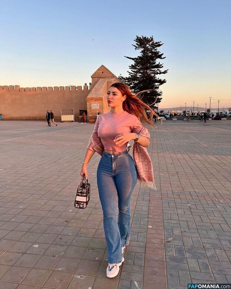 xan_oumaimaa1 / xanoumaima Nu OnlyFans  Foto vazada #2