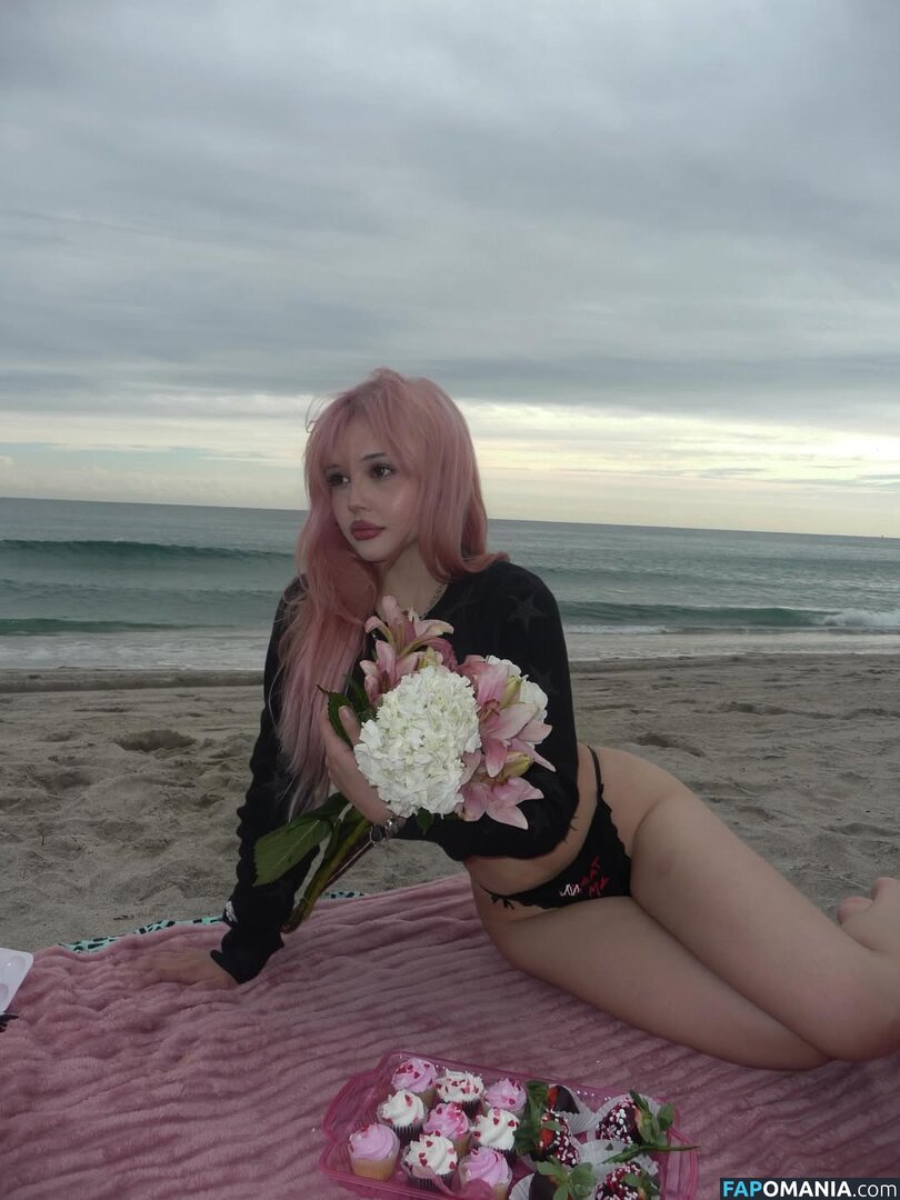 Isabella / xizzxy Nu OnlyFans  Foto vazada #2