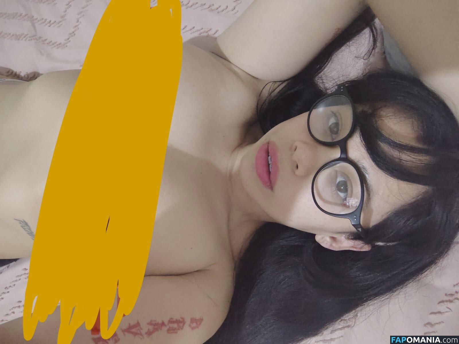 Yad Young / smells_like_yad / yad_young / yadyoung Nu OnlyFans  Foto vazada #3