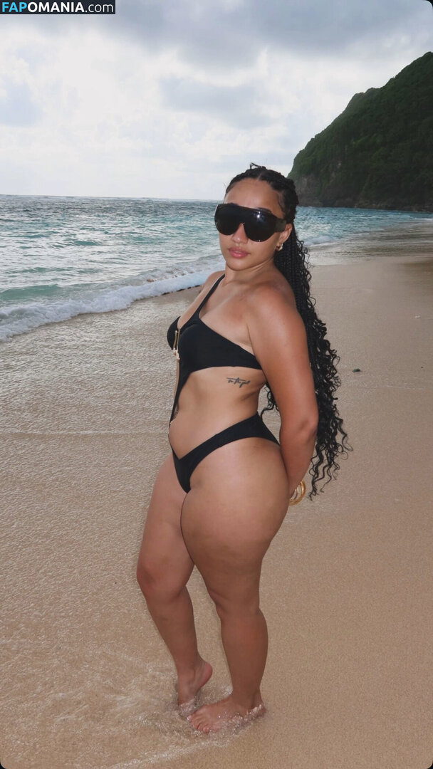 Keepingup.wityami / Yamile Duran Nu OnlyFans  Foto vazada #1