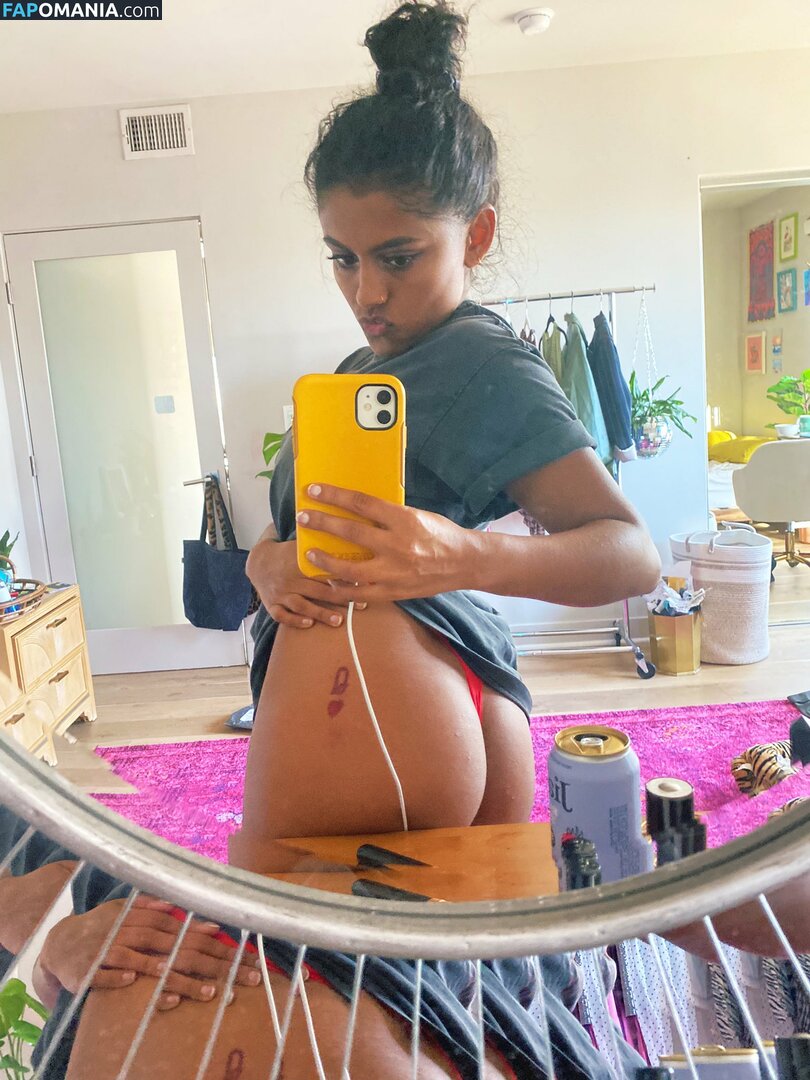 Yamini Nambimadom / yaminidoescomedy / yamininosebest Nu OnlyFans  Foto vazada #13