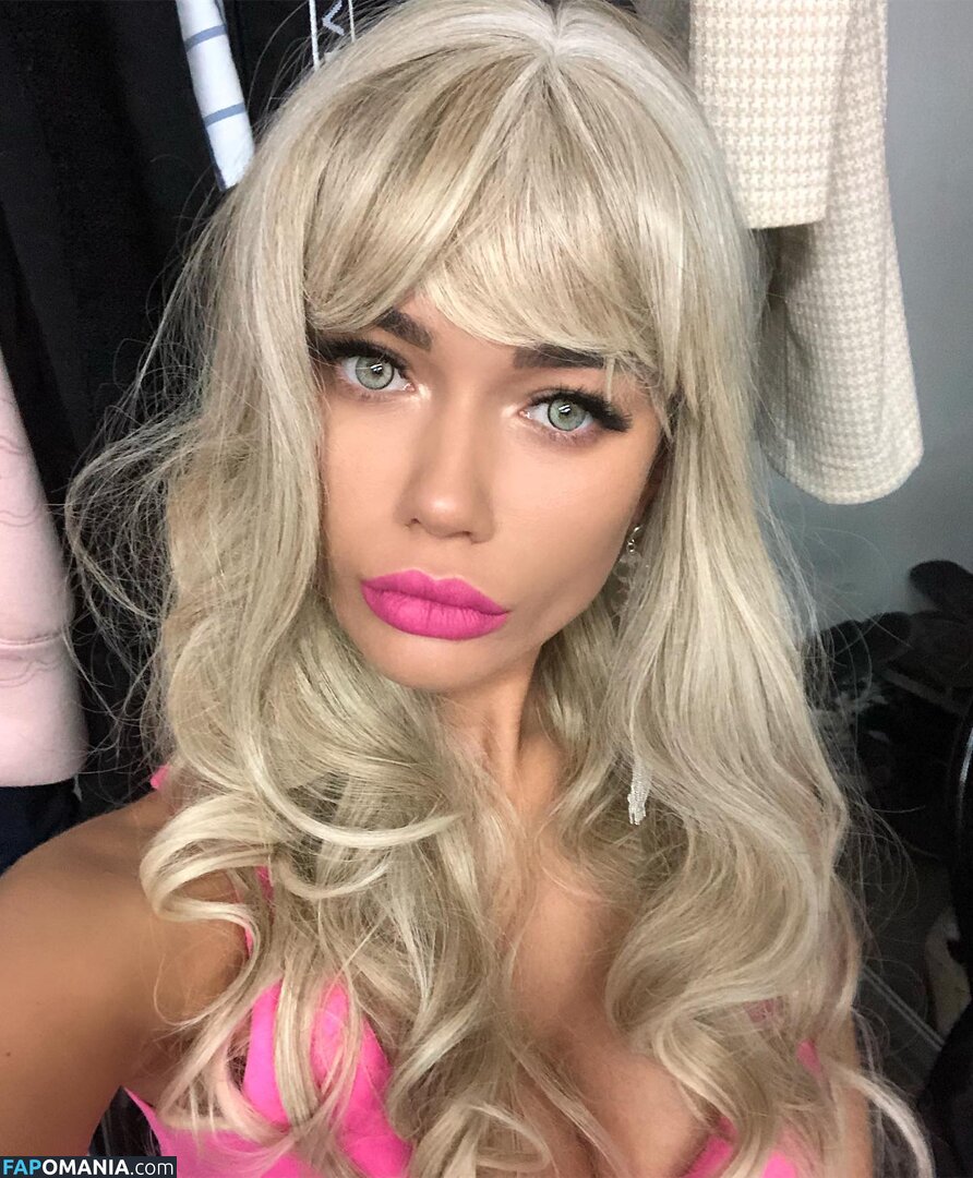 Yana Koshkina / yana_koshkina_official Nu OnlyFans  Foto vazada #1