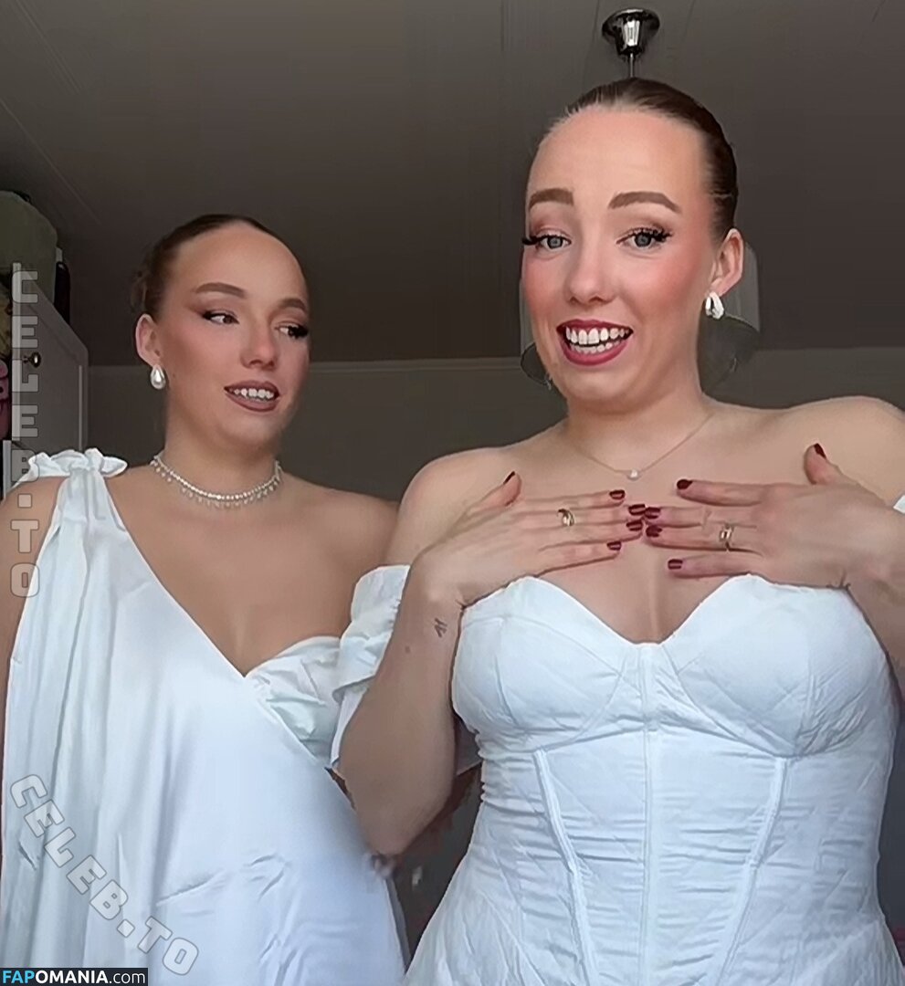 Yana & Tayisiya Morderger / yanusik_97_ Nu OnlyFans  Foto vazada #7