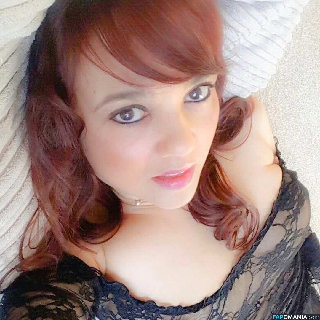 Layass / Velvetyas / Velvetyas03 / Yasmin / itsyasmin Nu OnlyFans  Foto vazada #8