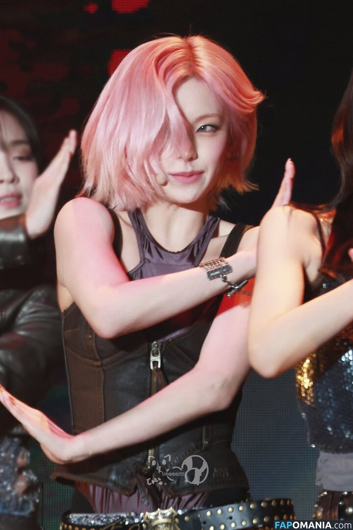 Hwang Ye-ji / ITZY (예지 / Yeji / yezyizhere Nu OnlyFans  Foto vazada #28