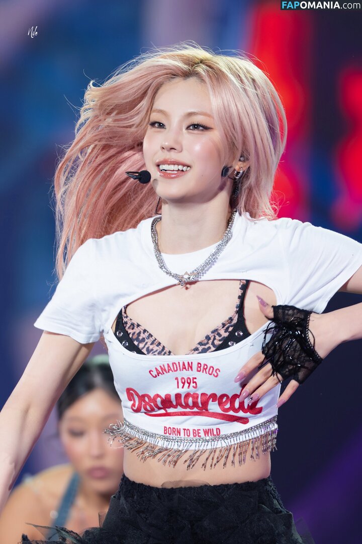 Hwang Ye-ji / ITZY (예지 / Yeji / yezyizhere Nu OnlyFans  Foto vazada #49