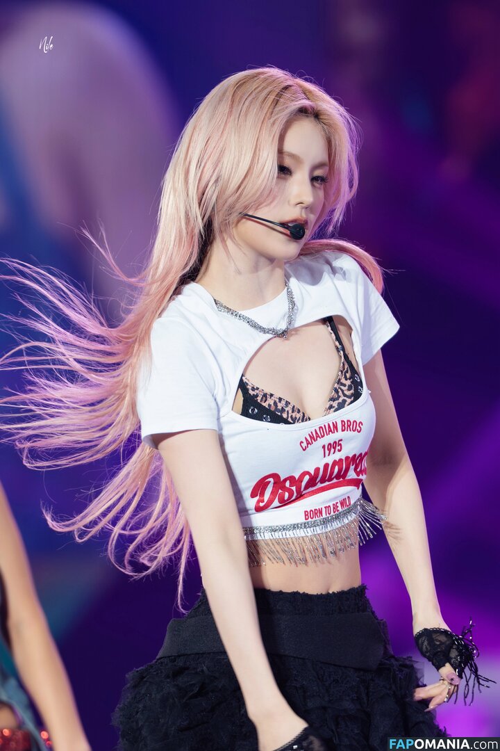 Hwang Ye-ji / ITZY (예지 / Yeji / yezyizhere Nu OnlyFans  Foto vazada #55