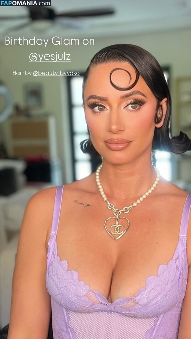 Yesjulz / https: / yesjulztv Nu OnlyFans  Foto vazada #36