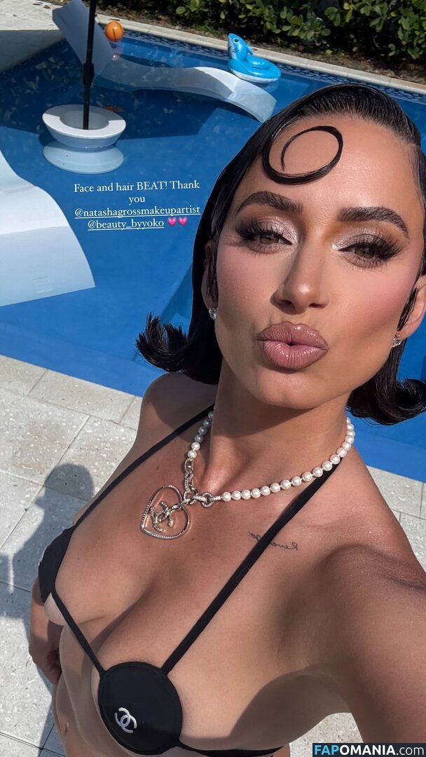 Yesjulz / https: / yesjulztv Nu OnlyFans  Foto vazada #37