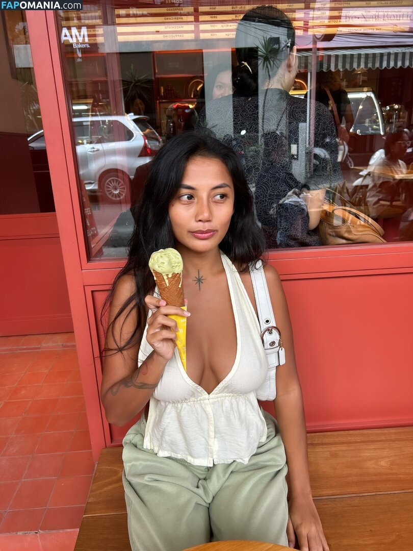 5leepyhead_ / Yeti Kurnia / https: / notp0cahonta5 Nu OnlyFans  Foto vazada #10