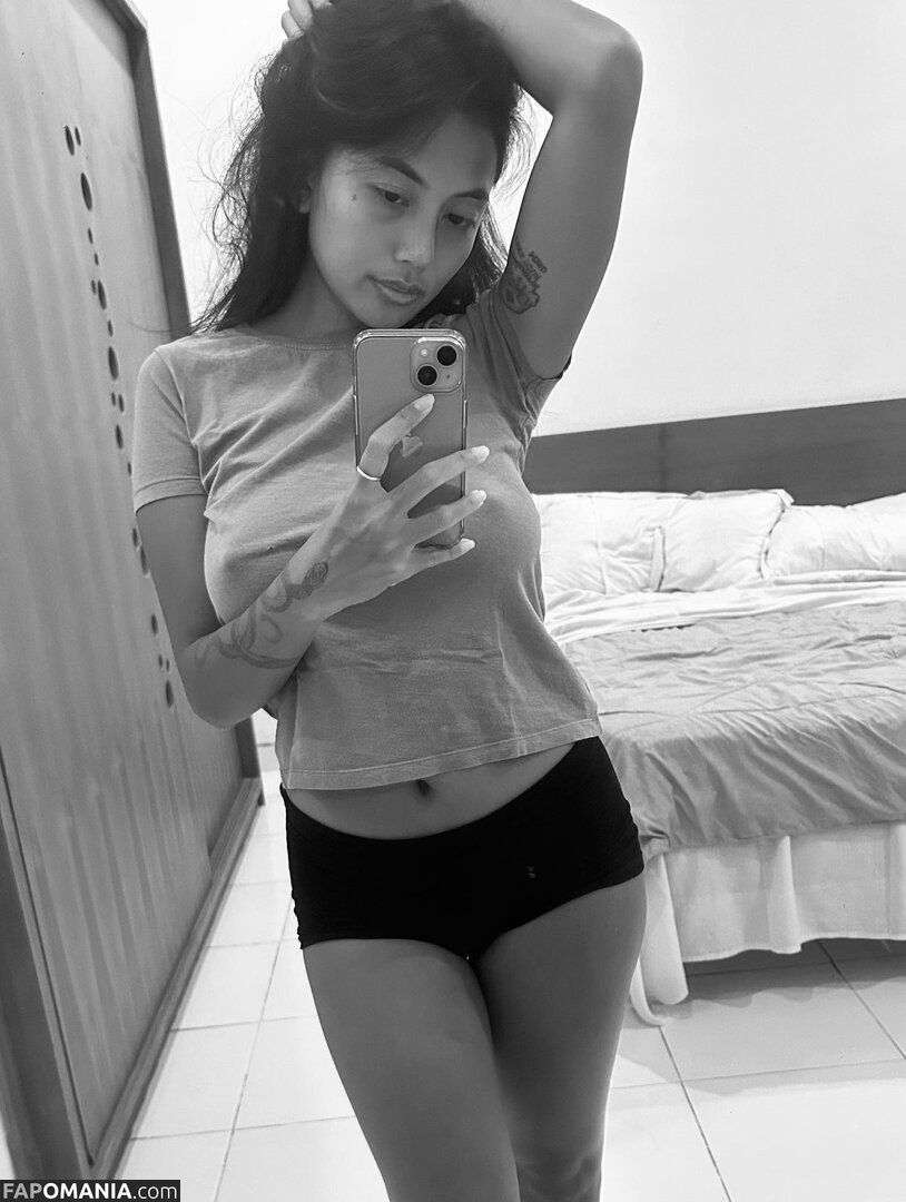 5leepyhead_ / Yeti Kurnia / https: / notp0cahonta5 Nu OnlyFans  Foto vazada #19