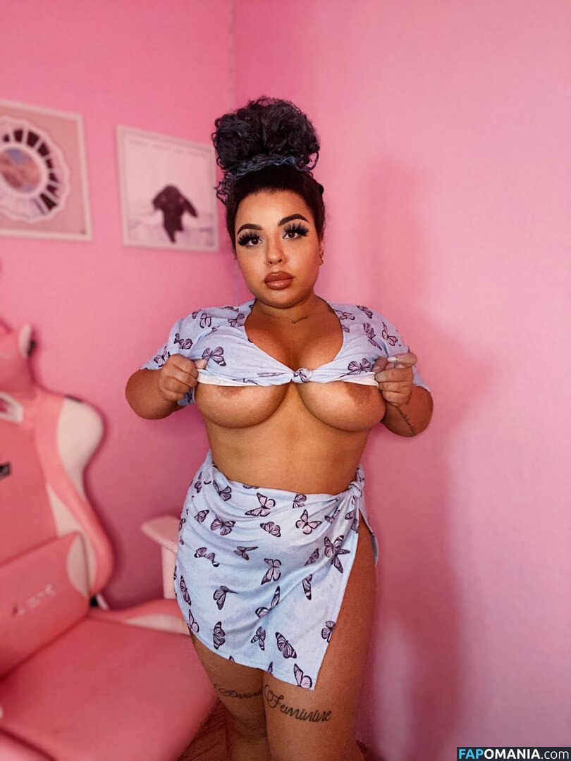 Yma Louisa / Ymalouisa / yma.louisa Nu OnlyFans  Foto vazada #3