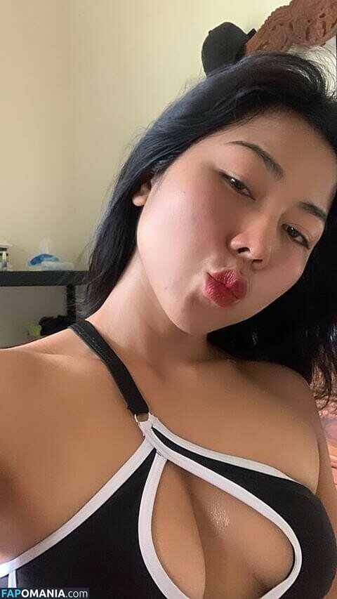 Made Rusmi / https: / rosemery01_ / yourbabby15 Nu OnlyFans  Foto vazada #4