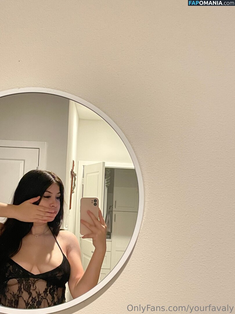 urfavealyy / yourfavaly Nu OnlyFans  Foto vazada #7