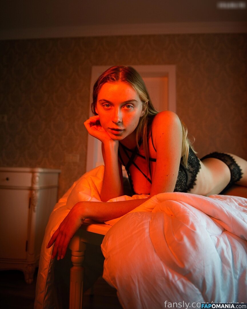 Yourina / https: / you.rina / you.rinka Nu OnlyFans  Foto vazada #375