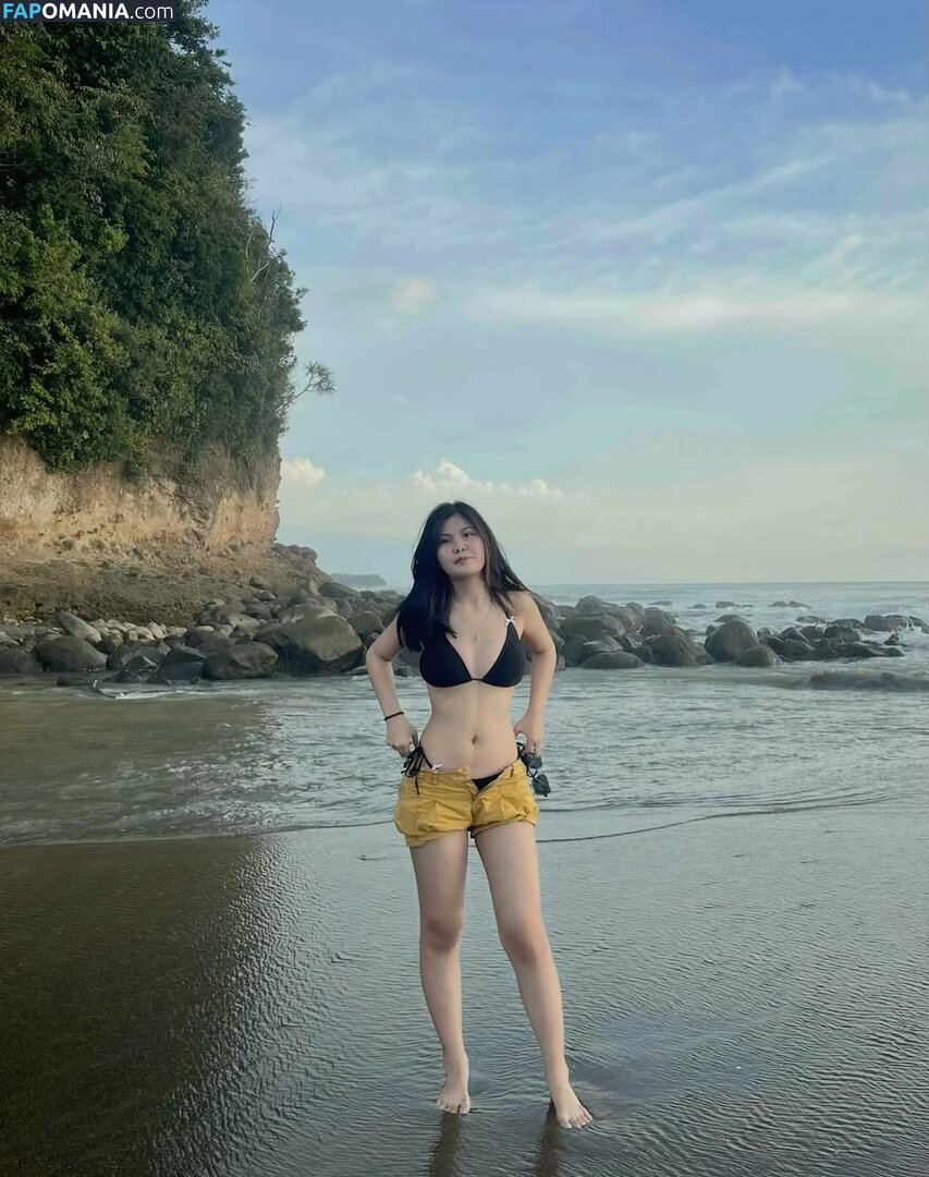 Yuri Gen / ilyrgennn / yengshdx_ Nu OnlyFans  Foto vazada #7