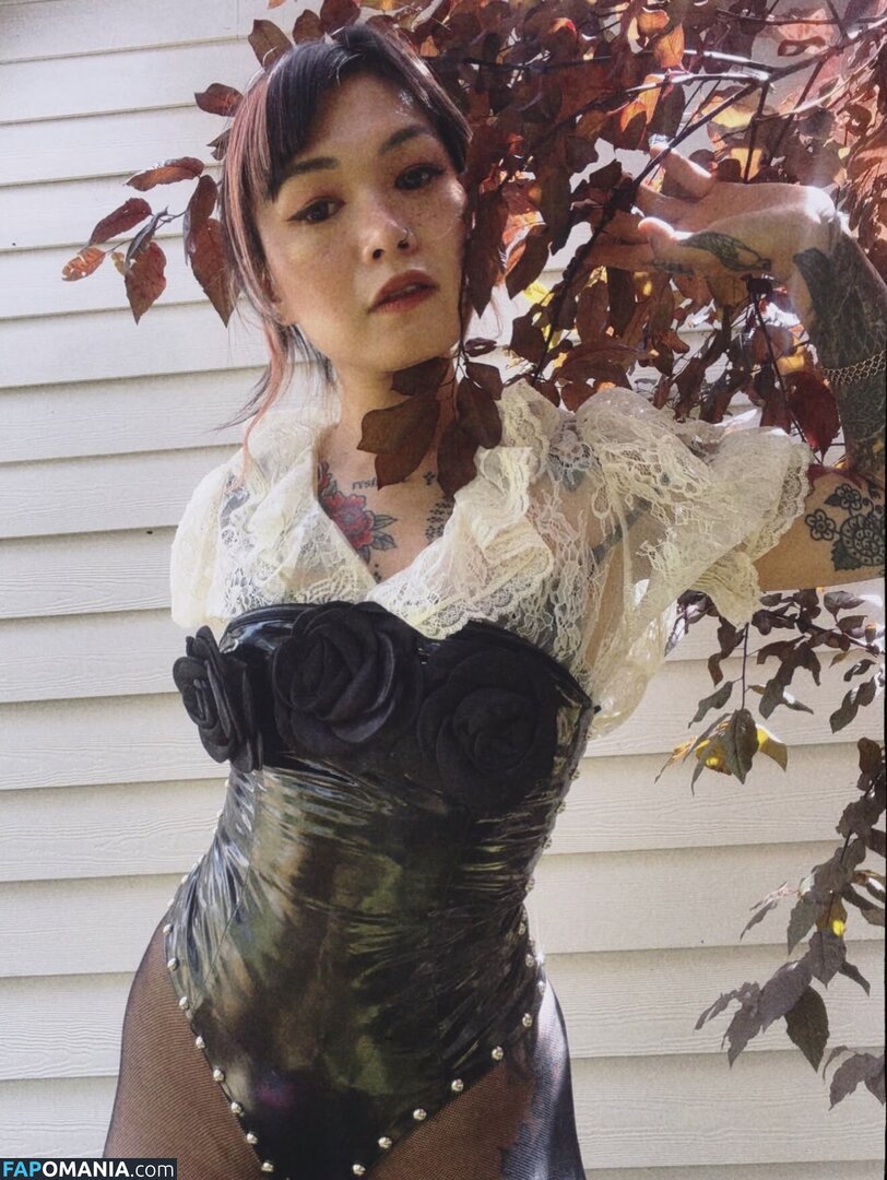 Yvette Young / yvetteyoung Nu OnlyFans  Foto vazada #5