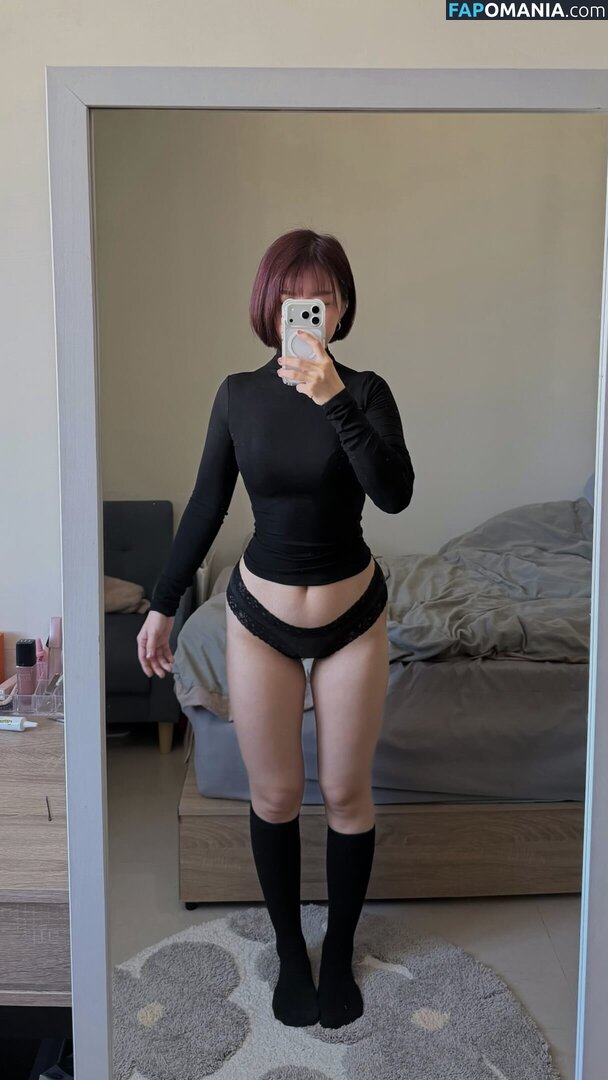 Yun / yyyun_0813 Nu OnlyFans  Foto vazada #2