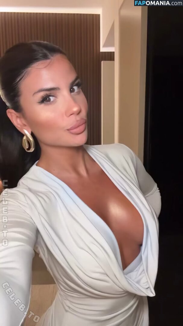 Zara Secret / zara_secret / zara_secrett Nu OnlyFans  Foto vazada #1