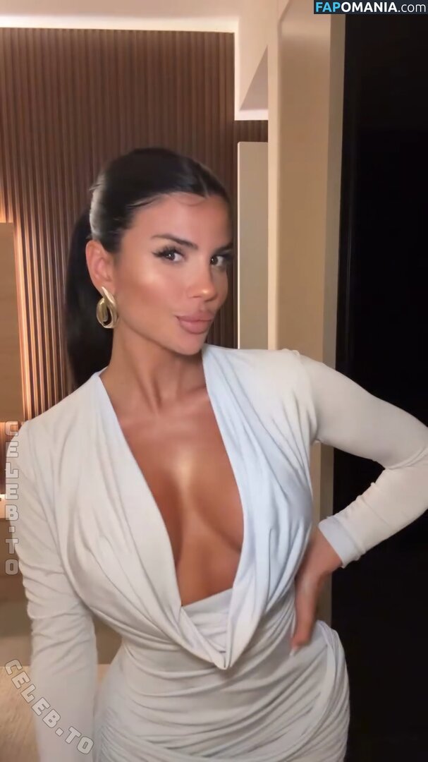 Zara Secret / zara_secret / zara_secrett Nu OnlyFans  Foto vazada #3