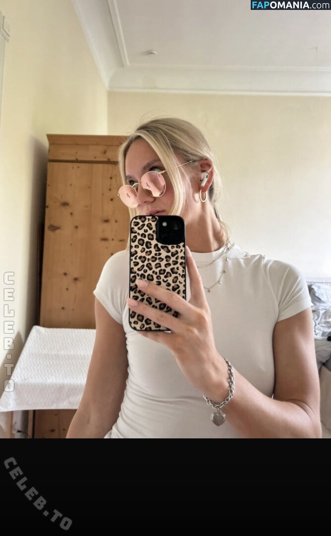 Zarah Ellen / zarah.ellen / zarah_eln Nu OnlyFans  Foto vazada #3