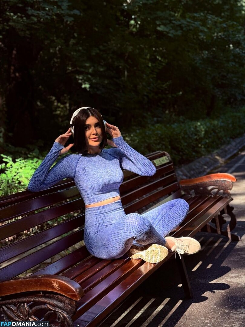  / @zarina_yuldashova_ / Yuldasheva / Yuldashova / Zarin / Zarina / Zarina Yuldasheva Nu OnlyFans  Foto vazada #5