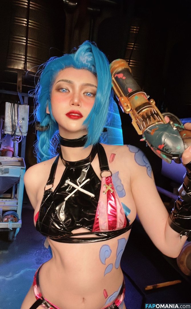 ZinieQ / zinie / zinieq_cosplayer / 𝐙𝐢𝐧𝐢𝐞𝐐 Nu OnlyFans  Foto vazada #128
