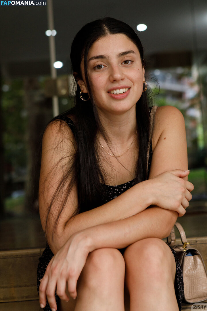 Zishy / zishylives Nu OnlyFans  Foto vazada #677