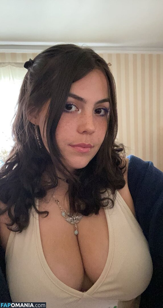 Zobug / snaiIgirl / zobug_ Nu OnlyFans  Foto vazada #4