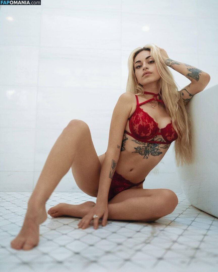 Zoe Serena / zoe.serena / zoena / zoeserenaa Nu OnlyFans  Foto vazada #9