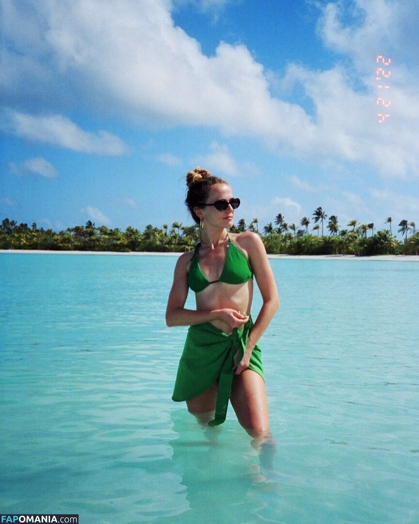 Zoey Deutch / zoeydeutch Nu OnlyFans  Foto vazada #377