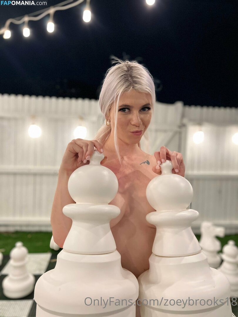 zoeybrookes12 / zoeybrooks18 Nu OnlyFans  Foto vazada #57