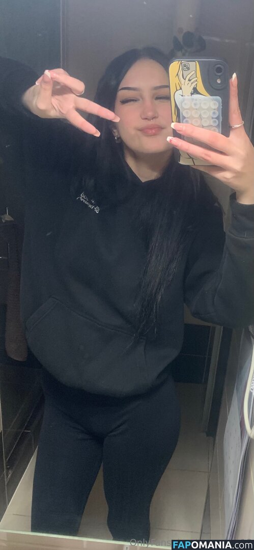 Zuzinkaa / zuz.ankaa.aa / zuzankaa18 Nu OnlyFans  Foto vazada #1