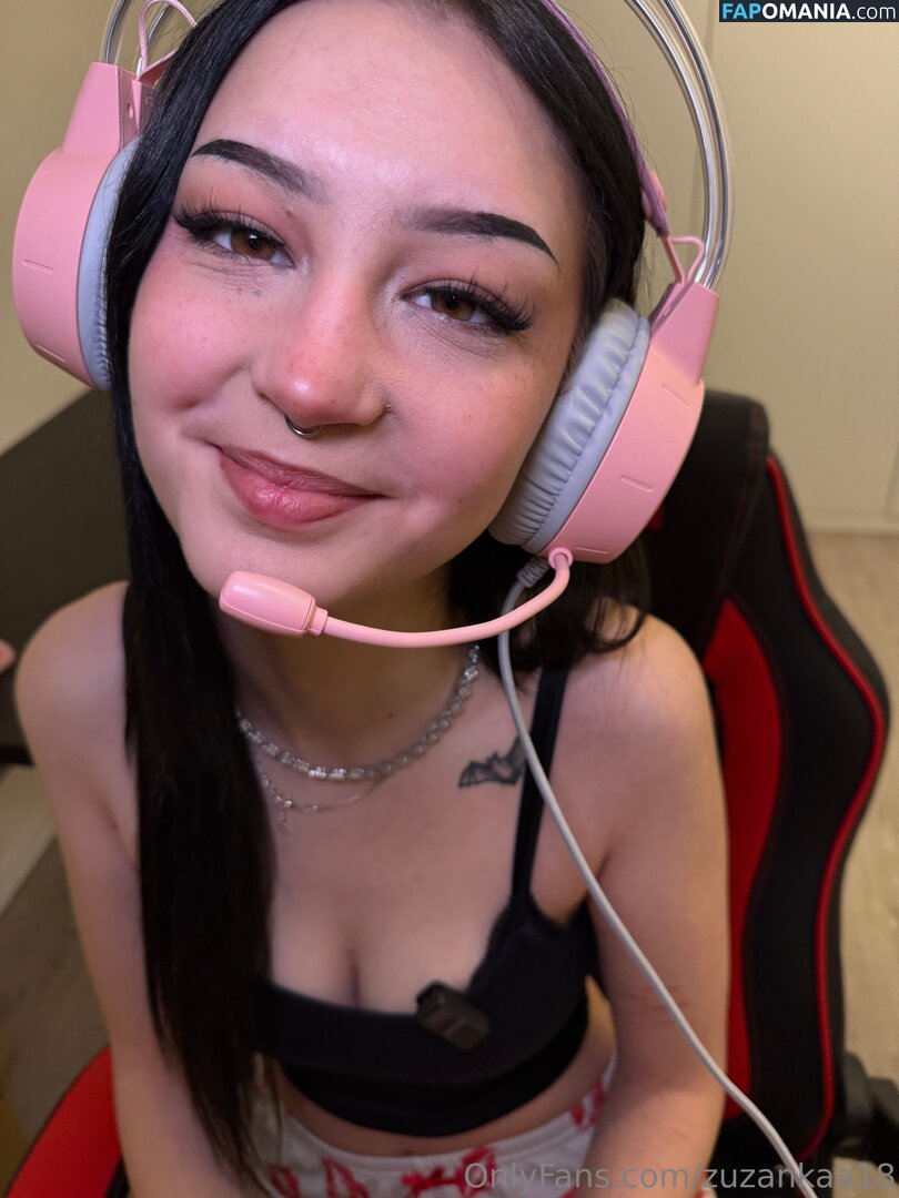 Zuzinkaa / zuz.ankaa.aa / zuzankaa18 Nu OnlyFans  Foto vazada #9