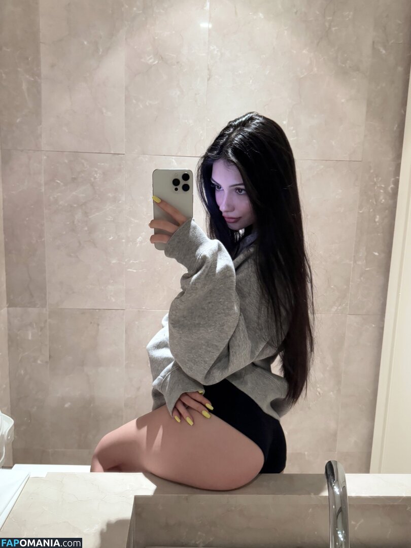 Zydcrey / zeydcarey / zydneyc_15 Nu OnlyFans  Foto vazada #5